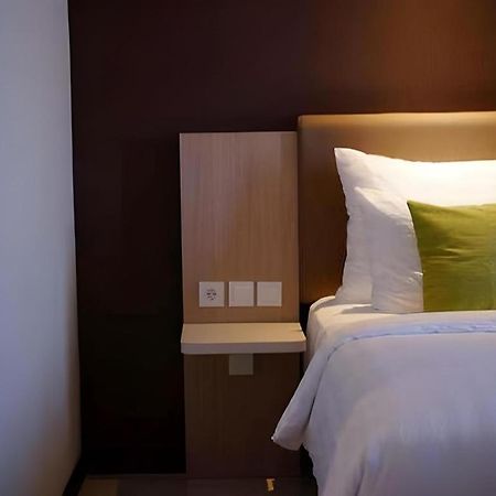 Hotel Dafam Pacific Caesar Surabaya Ngoại thất bức ảnh