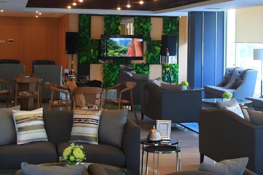 Hotel Dafam Pacific Caesar Surabaya Ngoại thất bức ảnh