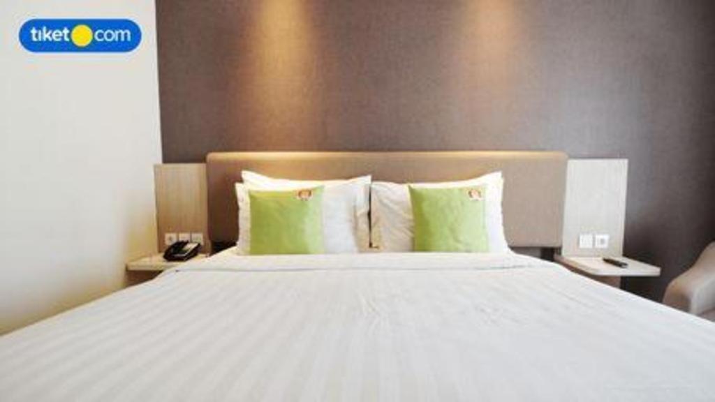 Hotel Dafam Pacific Caesar Surabaya Ngoại thất bức ảnh