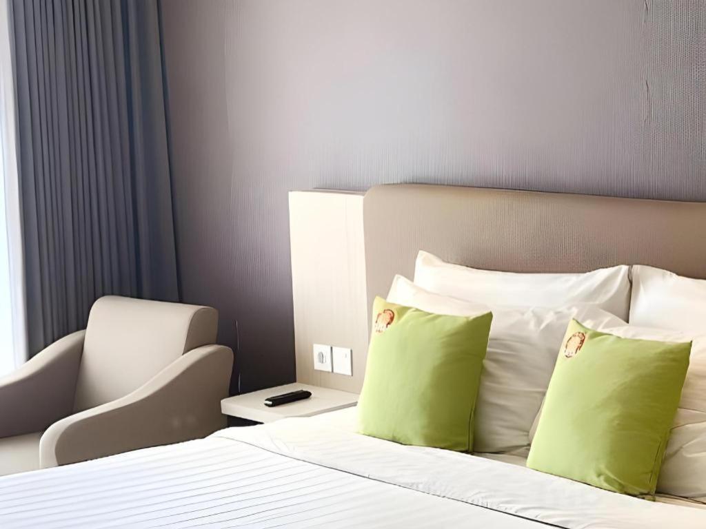 Hotel Dafam Pacific Caesar Surabaya Ngoại thất bức ảnh