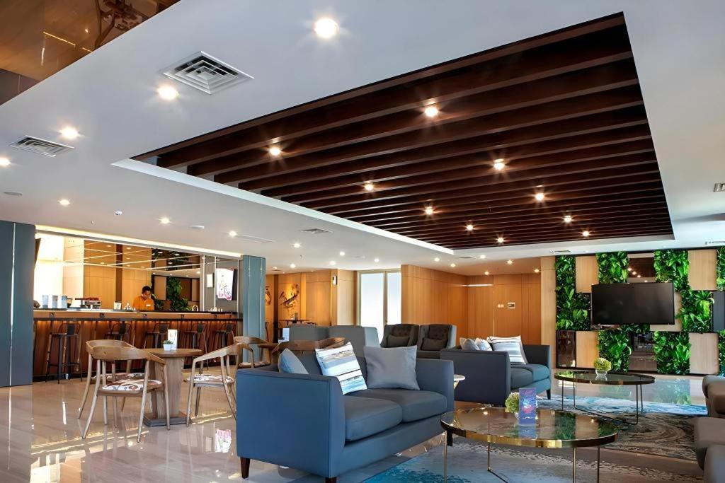 Hotel Dafam Pacific Caesar Surabaya Ngoại thất bức ảnh